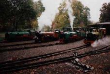 Fahrzeugparade am Bf. Zoo
